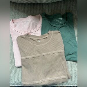3 Long Sleeves Cropped Shirts Sz XS/S American Eagle Hollister Aeropostale Cozy